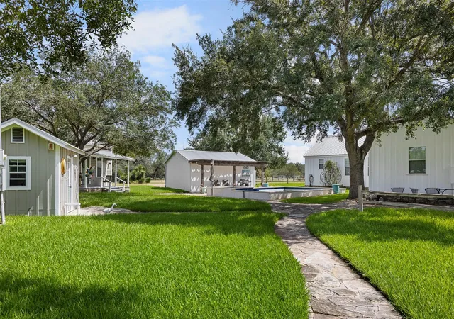 3rd image of 3523 Seidel Rd, Schulenburg, TX 78956 | MLS# 51135771