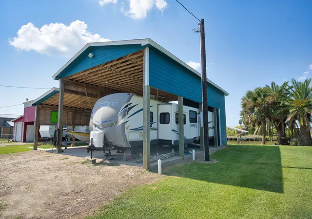 1st image of 1838 Hall Ave, Bay City, TX 77414 | MLS# 53728900