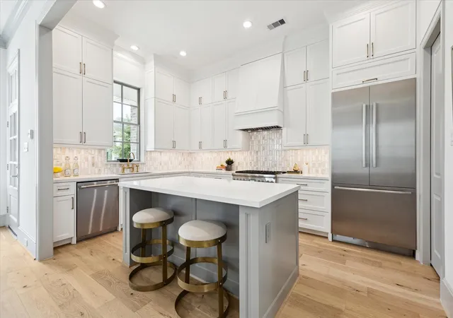 4th image of 207 Sutton Row Pl, Houston, TX 77024 | MLS# 9445690