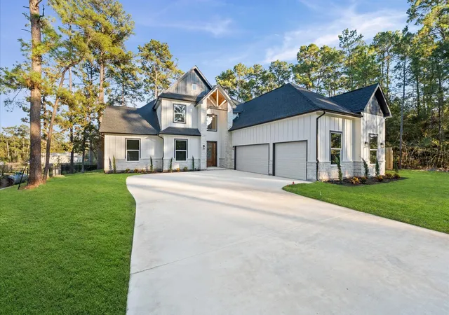Photo 2 of Single family home for sale at 40714 Rolling Forest Dr, Magnolia, TX 77354 | MLS# 34633489 | Listing updated on 2026-07-09