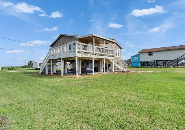 Homes for sale in Surfside Beach, TX | 914 Treaty Dr, Surfside Beach, TX 77541 | MLS# 64950992