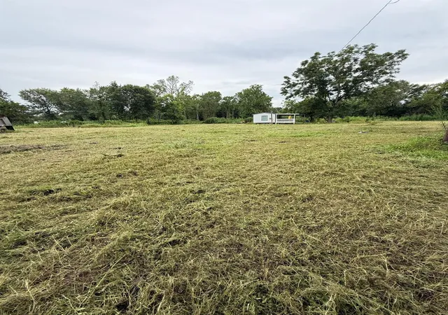 1st image of 606 Hwy 90, Liberty, TX 77575 | MLS# 20131101
