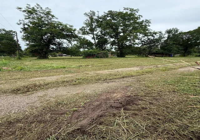 6th image of 606 Hwy 90, Liberty, TX 77575 | MLS# 20131101