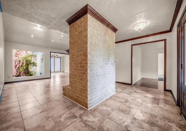 5th image of 18815 Whitewood Dr, Spring, TX 77373 | MLS# 25000002