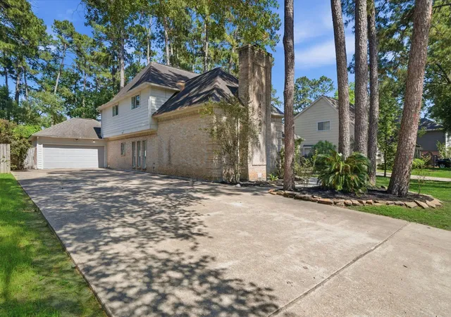 Photo 2 of Single family home for sale at 14822 N Eldridge Pkwy, Houston, TX 77070 | MLS# 43398907 | Listing updated on 2026-08-22