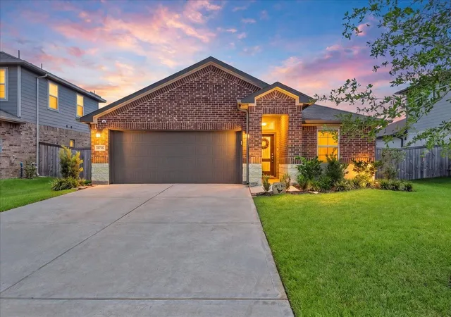 1st image of 10716 Discovery Ln, Texas City, TX 77591 | MLS# 37965453