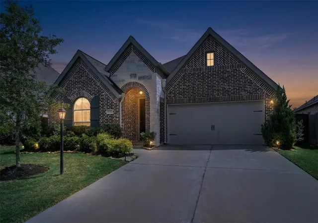 Photo 3 of Single family home for sale at 9307 Mont Ellie Ln, Tomball, TX 77375 | MLS# 80841856 | Listing updated on 2026-09-05