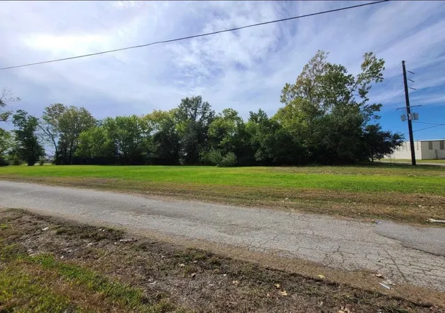Homes for sale in Beaumont, TX | 1415 Maple St, Beaumont, TX 77703 | MLS# 48347308