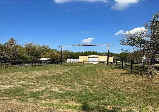 1st image of 853 County Road 206, Bremond, TX 76629 | MLS# 76418001