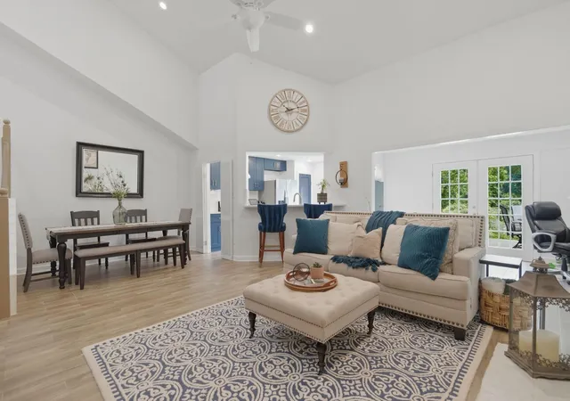 Photo 1 of Townhouse for sale at 9400 Doliver Dr #21, Houston, TX 77063 | MLS# 84916635 | Listing updated on 2026-09-19