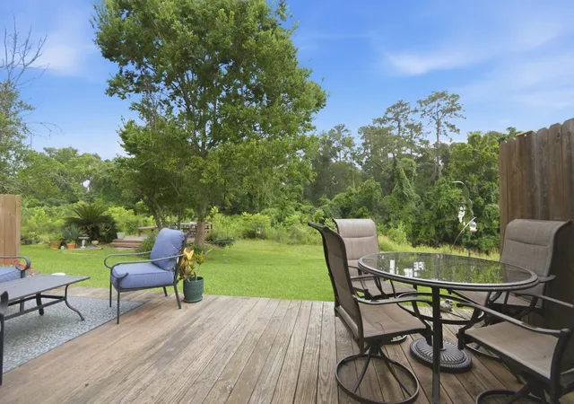 Photo 2 of Townhouse for sale at 9400 Doliver Dr #21, Houston, TX 77063 | MLS# 84916635 | Listing updated on 2026-09-19
