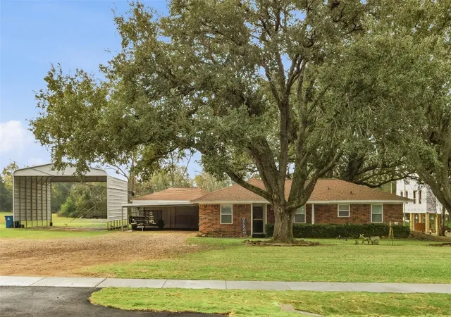 1st image of 31921 Waller Tomball Rd, Waller, TX 77484 | MLS# 71007741