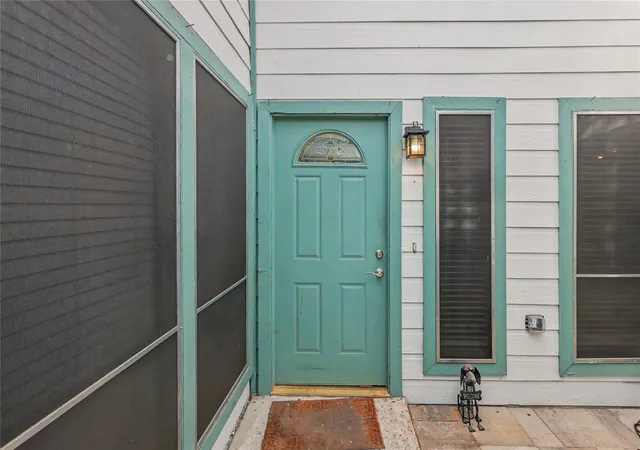 Photo 3 of Single family home for sale at 5519 Arncliffe Dr, Houston, TX 77088 | MLS# 52278357 | Listing updated on 2026-08-24