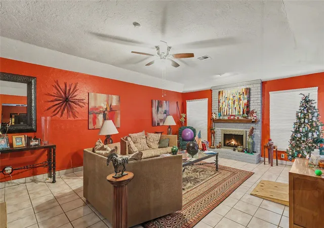 Photo 3 of Single family home for sale at 5519 Arncliffe Dr, Houston, TX 77088 | MLS# 52278357 | Listing updated on 2026-08-24