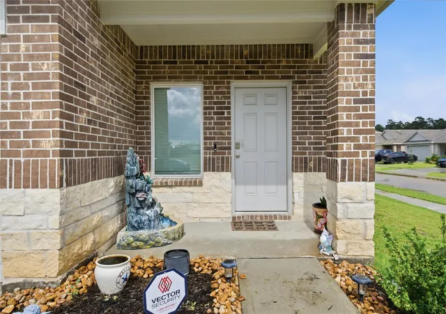 Photo 3 of Sale Pending at 24306 Saddlestone Green Dr, Spring, TX 77373 | MLS# 43418658 | Listing updated on 2026-08-26