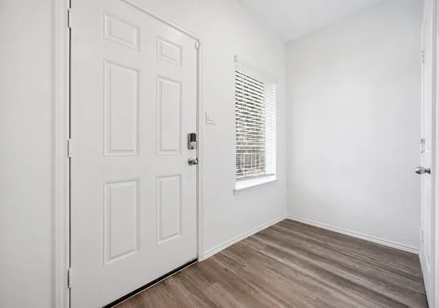 Photo 4 of Sale Pending at 24306 Saddlestone Green Dr, Spring, TX 77373 | MLS# 43418658 | Listing updated on 2026-08-26