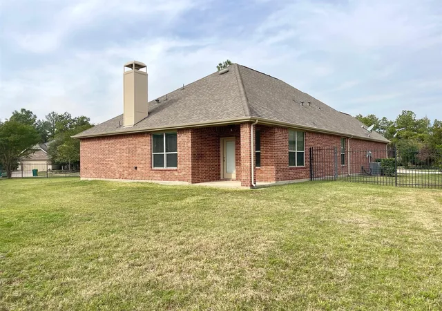 17th image of 26100 Brickhill Dr, Spring, TX 77389 | MLS# 21652362