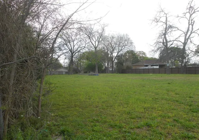 Photo 3 of Land for sale at 5210 Wayne St, Houston, TX 77026 | MLS# 34043305 | Listing updated on 2026-09-15