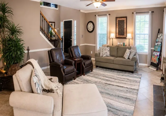 5th image of 4515 Parkleaf Dr, Baytown, TX 77521 | MLS# 77732421