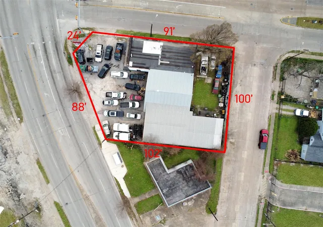 2nd image of 3801 Lockwood Dr, Houston, TX 77026 | MLS# 18957757