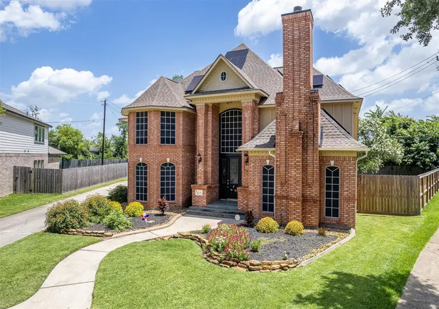 3rd image of 419 Oak Haven St, Baytown, TX 77520 | MLS# 33286611