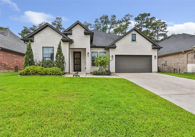Photo 1 of Single family home for sale at 8310 Cross Country Dr, Humble, TX 77346 | MLS# 19104083 | Listing updated on 2026-08-16