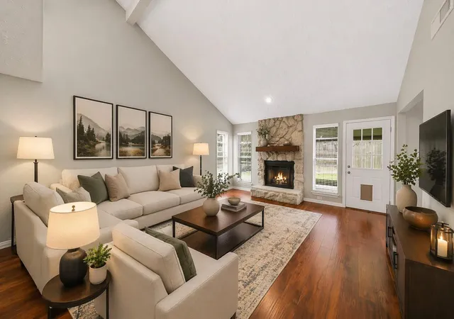 Photo 4 of Single family home for sale at 16826 Cobble Ridge Dr, Sugar Land, TX 77498 | MLS# 86007127 | Listing updated on 2026-10-06
