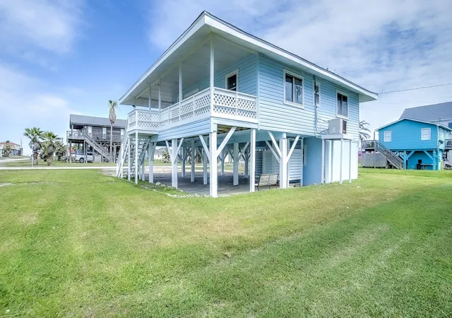 Photo 2 of Single family home for sale at 13131 Buccaneer Pkwy, Freeport, TX 77541 | MLS# 80576938 | Listing updated on 2026-05-17