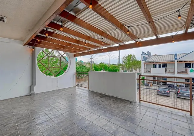 2nd image of 9788 Clarewood Dr, Houston, TX 77036