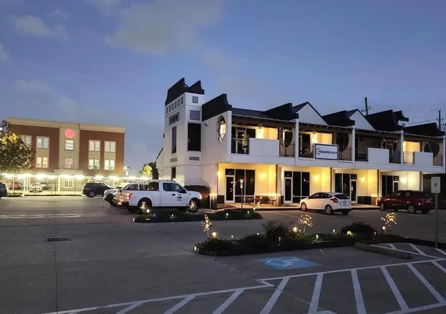 2nd image of 9788 Clarewood Dr #201, Houston, TX 77036 | MLS# 25357047