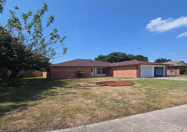 2nd image of 10102 Barmont Dr, La Porte, TX 77571 | MLS# 54634263