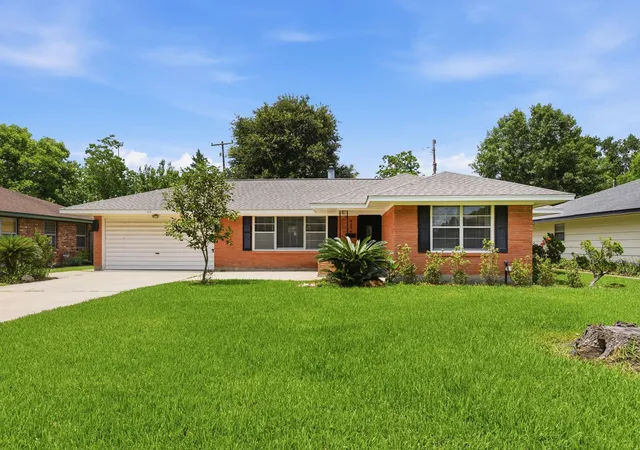 Photo 1 of Single family home for sale at 4114 Sarong Dr, Houston, TX 77025 | MLS# 61770178 | Listing updated on 2026-09-20