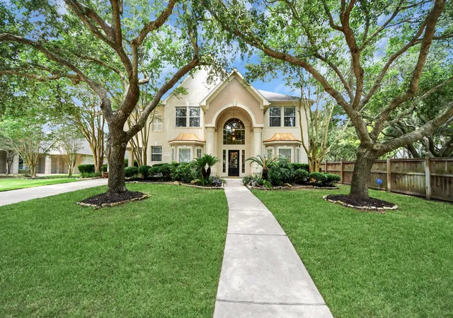 Photo 2 of Single family home for sale at 22102 Laurel Ter Ct, Katy, TX 77450 | MLS# 87894576 | Listing updated on 2026-08-08