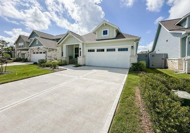 Photo 3 of Single family home for sale at 33023 School Hill Rd, Fulshear, TX 77441 | MLS# 92108674 | Listing updated on 2026-09-19