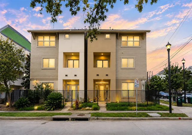 2nd image of 3010 Caroline St, Houston, TX 77004 | MLS# 34463461