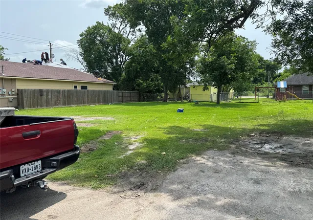 Homes for sale in Houston, TX | 6914 Radcliffe St, Houston, TX 77091 | MLS# 31878485