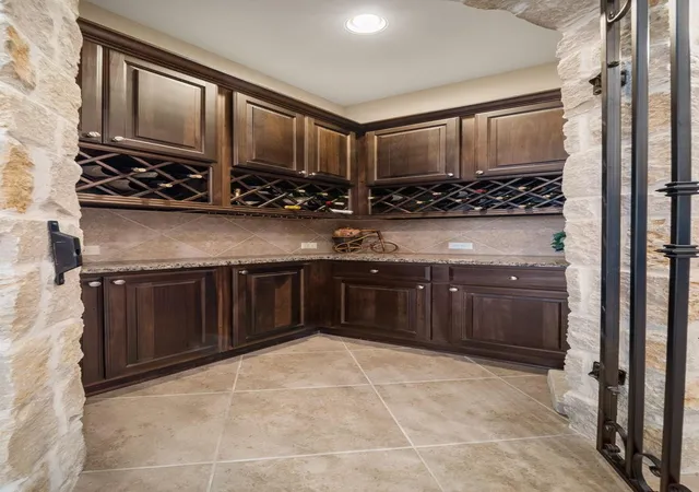 5th image of 7935 Lake Commons Dr, Rosenberg, TX 77469 | MLS# 69359121