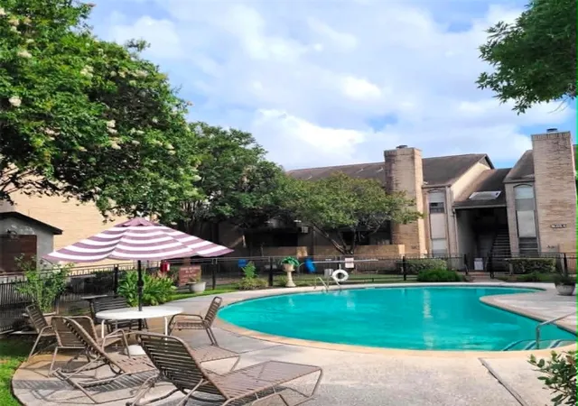 2nd image of 2021 Spenwick Dr #413, Houston, TX 77055 | MLS# 28934374
