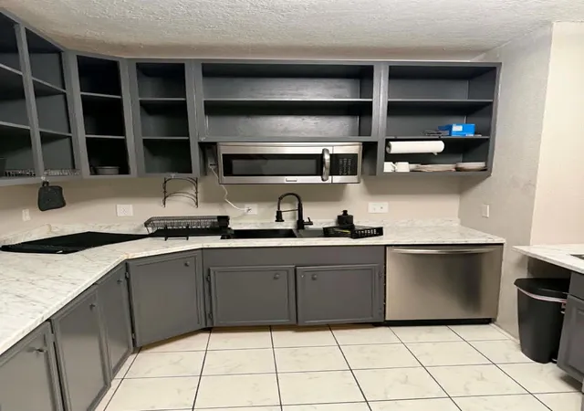 4th image of 2021 Spenwick Dr, Houston, TX 77055