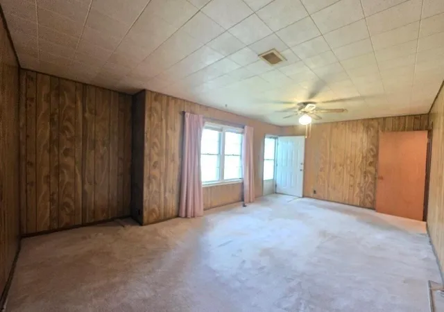 image of 1420 Elm Ave, Bay City, TX 77414 | MLS# 74559289