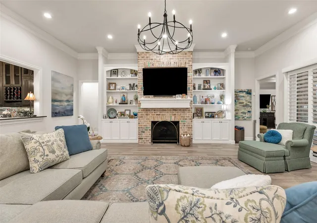 Photo 4 of Sale Pending at 1201 Quarry Oaks Dr, College Station, TX 77845 | MLS# 55173687 | Listing updated on 2026-09-25