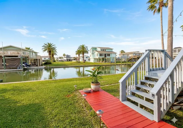 Homes for sale in Jamaica Beach, TX | 16622 Nassau Wy, Jamaica Beach, TX 77554 | MLS# 57551995