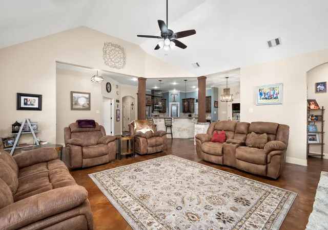 Photo 4 of Single family home for sale at 20585 Sh 146 N, Liberty, TX 77575 | MLS# 9037280 | Listing updated on 2026-09-04