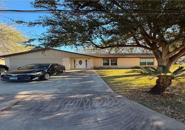 Photo 1 of Single family home for sale at 3715 Cline Rd, Wharton, TX 77488 | MLS# 69768699 | Listing updated on 2026-08-10