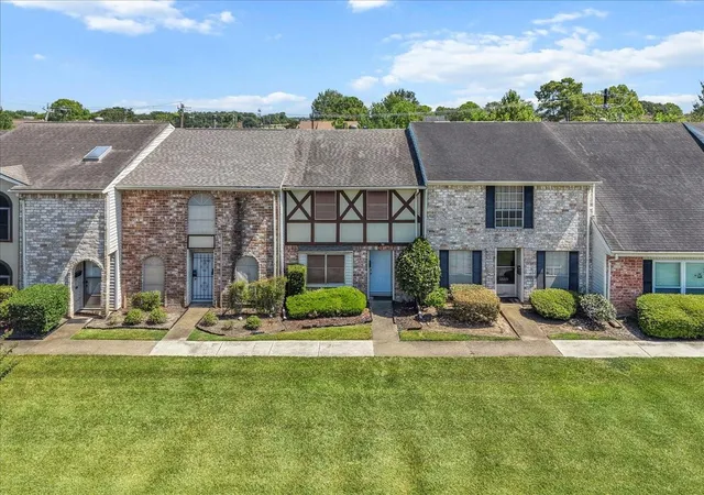 Photo 3 of Sale Pending at 12278 Beamer Rd, Houston, TX 77089 | MLS# 78271752 | Listing updated on 2026-09-18
