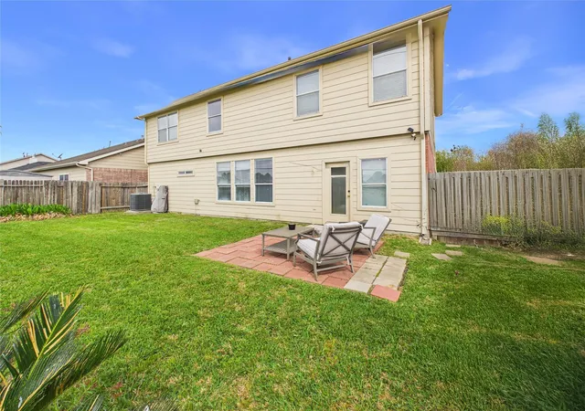5th image of 21719 Manitou Falls Ln, Katy, TX 77449 | MLS# 86790045