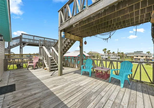 Homes for sale in Surfside Beach, TX | 214 Sand Dune Ct, Surfside Beach, TX 77541 | MLS# 68972342