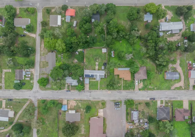 33rd image of 857 E Guadalupe St, La Grange, TX 78945 | MLS# 21055337
