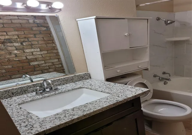 12th image of 12123 Sharpview Dr, Houston, TX 77072 | MLS# 80836935