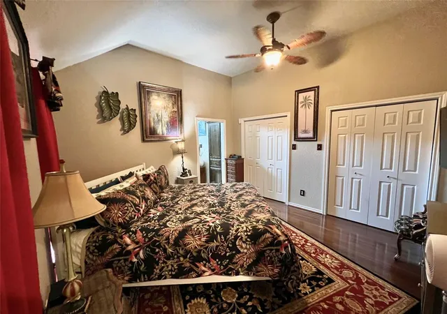 21st image of 51 S Trillium Ct, Lake Jackson, TX 77566 | MLS# 12237458